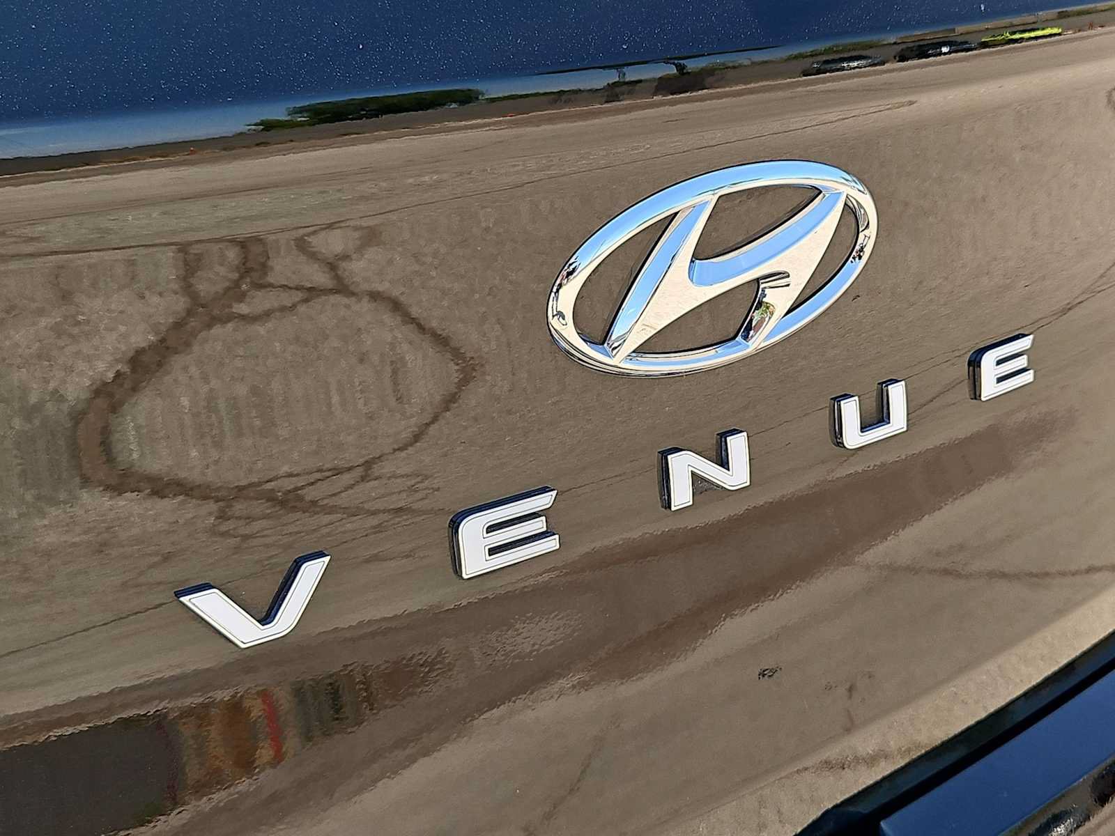 Certified 2024 Hyundai Venue SEL FWD image 12