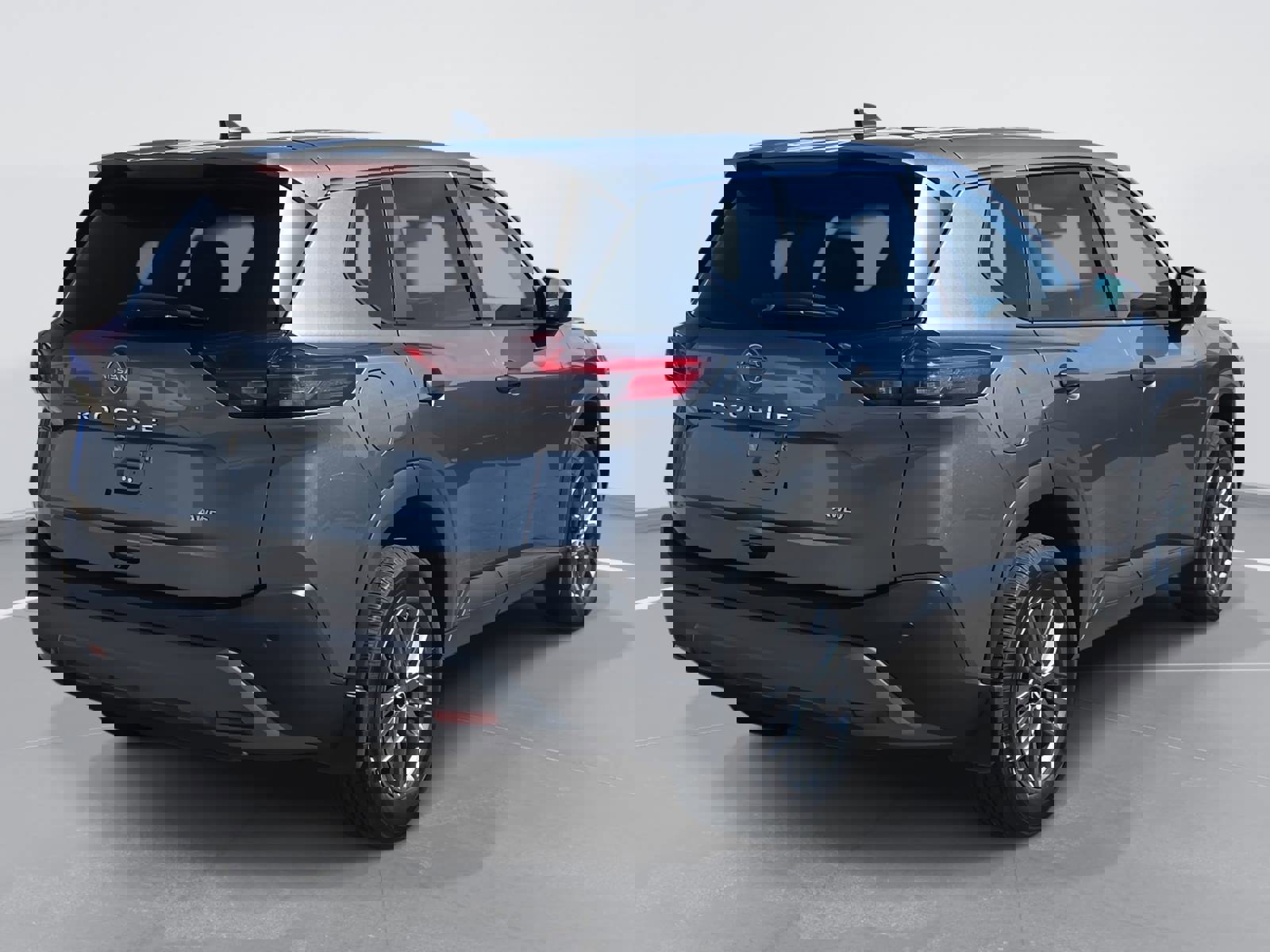 Used 2023 Nissan Rogue S image 5