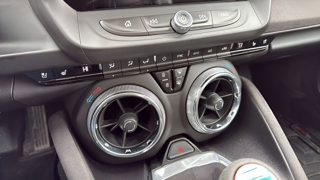 Used 2017 Chevrolet Camaro ZL1 image 26