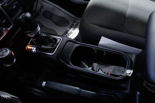 Used 2024 Jeep Wrangler Unlimited Sahara w/ Technology Group image 26