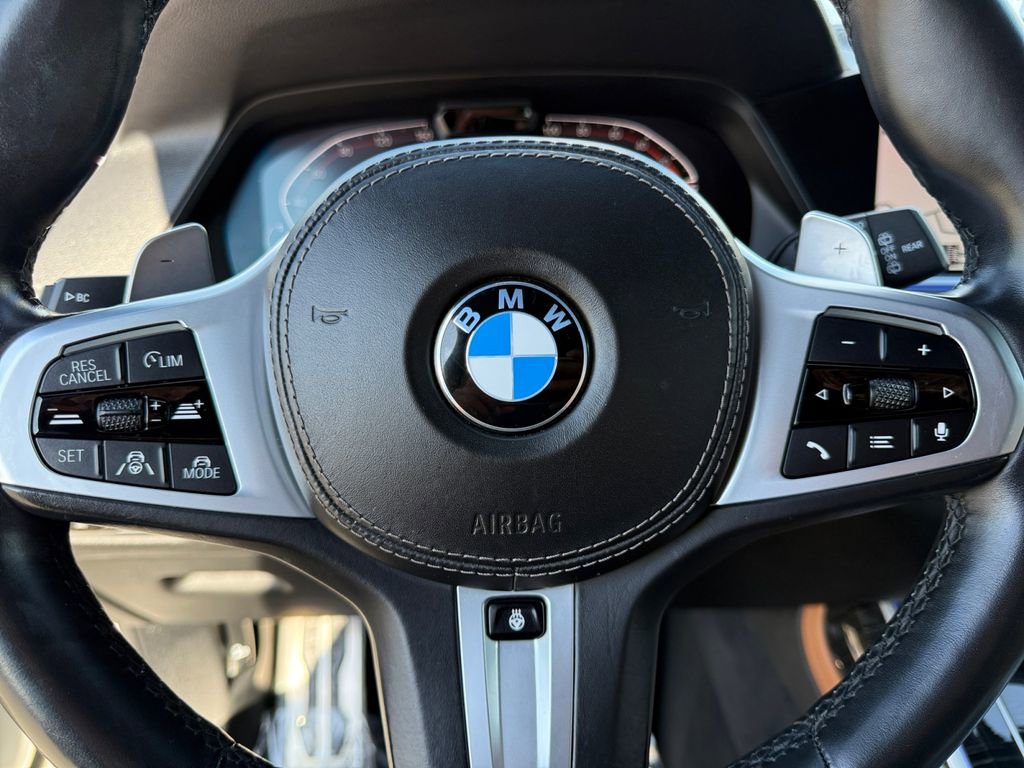 Used 2022 BMW X7 xDrive40i w/ M Sport Package image 21