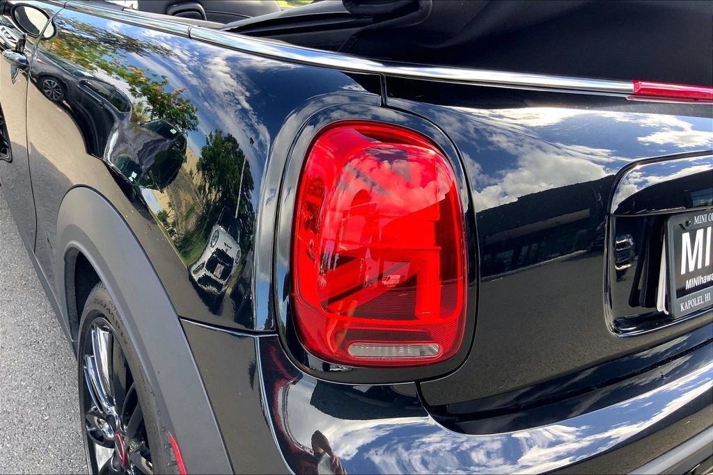 Used 2023 MINI Cooper S w/ Signature Upholstery Package FWD image 29