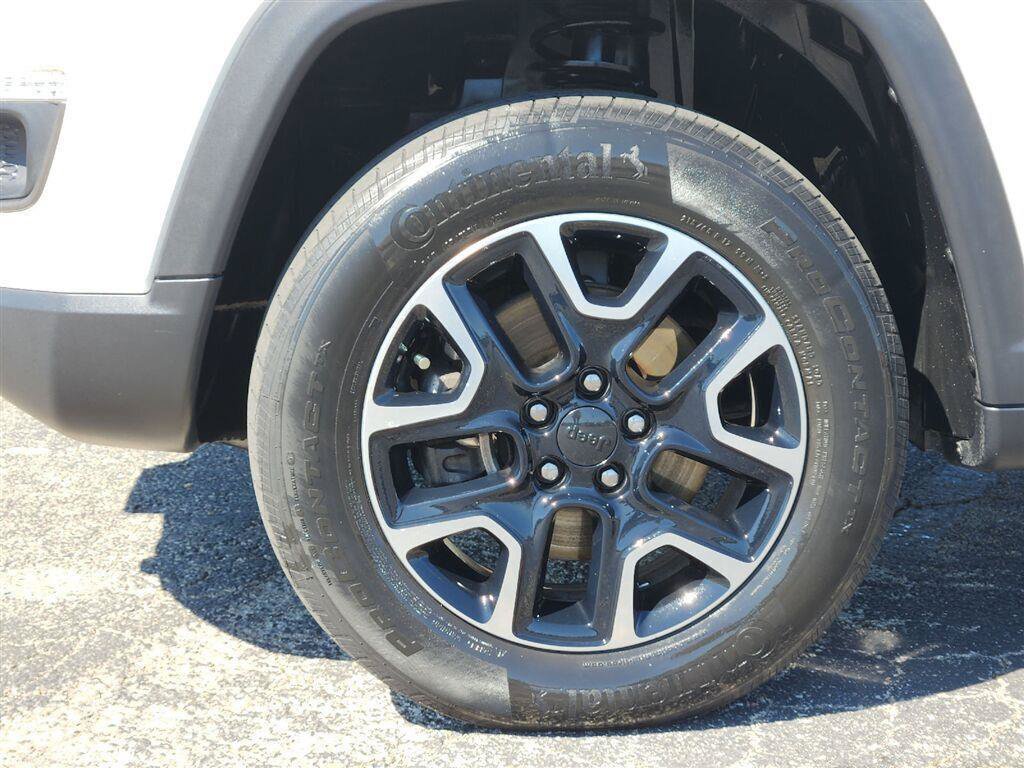 Certified 2019 Jeep Compass Trailhawk AWD/4WD image 10