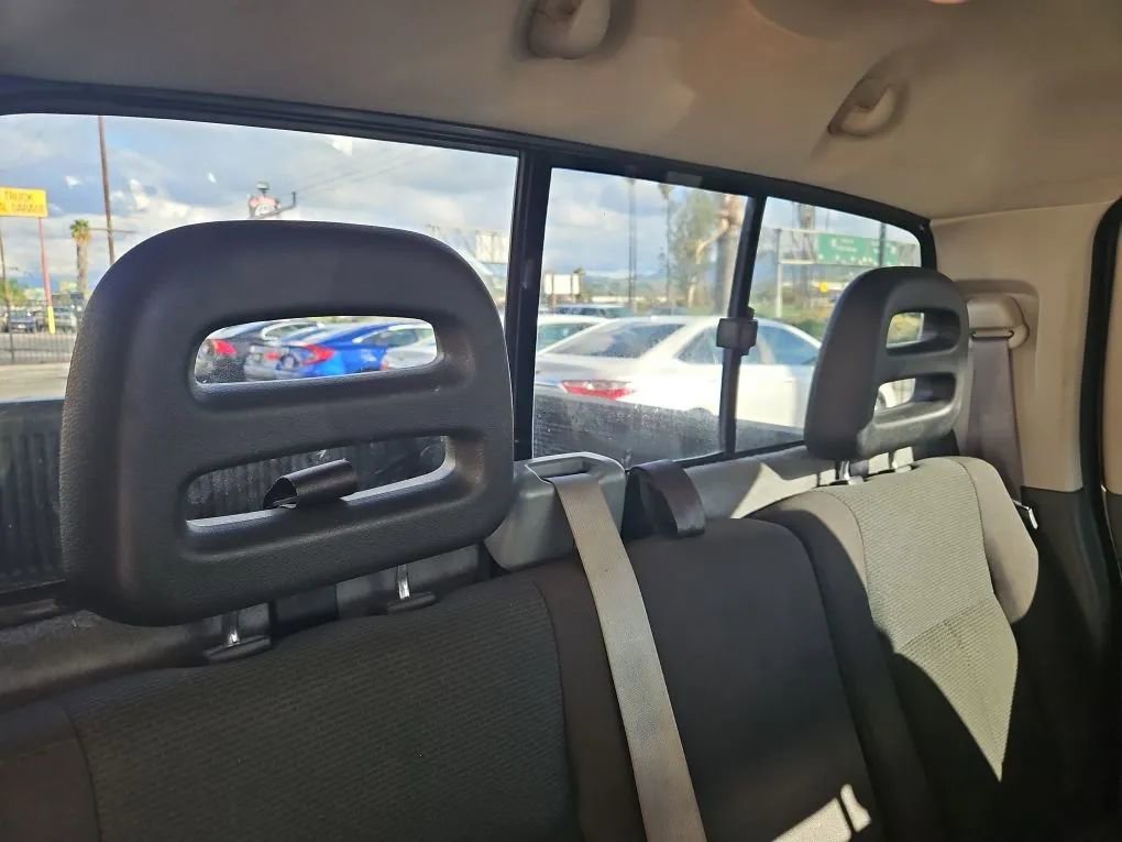 Used 2007 Mitsubishi Raider LS image 16