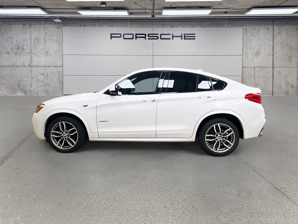 Used 2018 BMW X4 xDrive28i AWD/4WD image 2