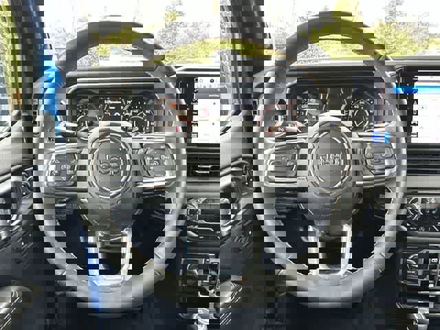 Used 2024 Jeep Wrangler Sahara w/ Technology Group image 7