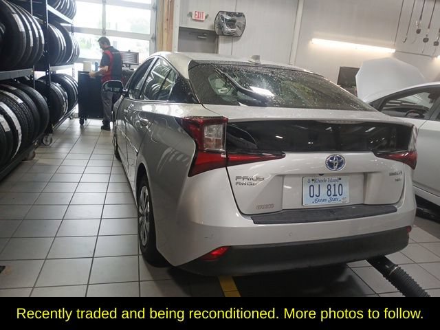 Used 2020 Toyota Prius XLE w/ Advanced Technology Package AWD/4WD image 3
