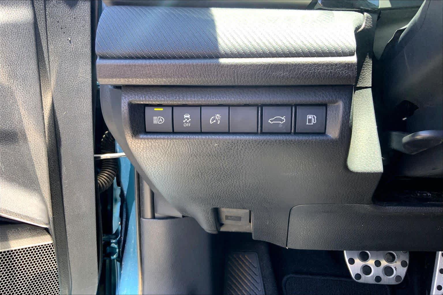 Used 2026 Toyota Camry SE w/ Convenience Package FWD image 36