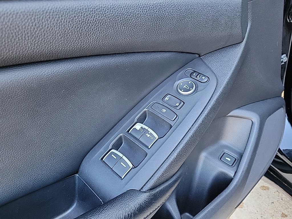 Used 2018 Honda Accord Sport image 29