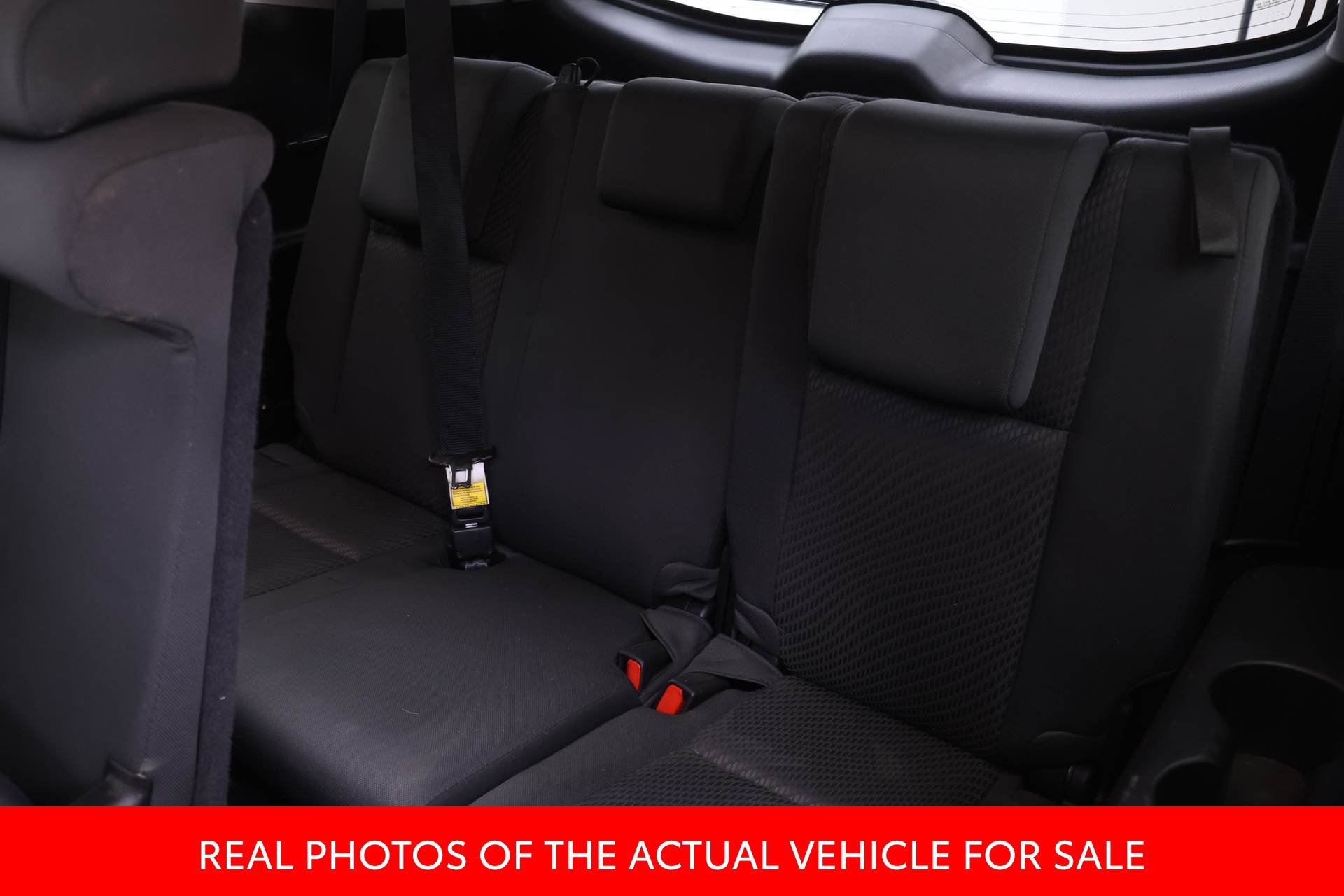 Used 2018 Toyota Highlander LE FWD image 14