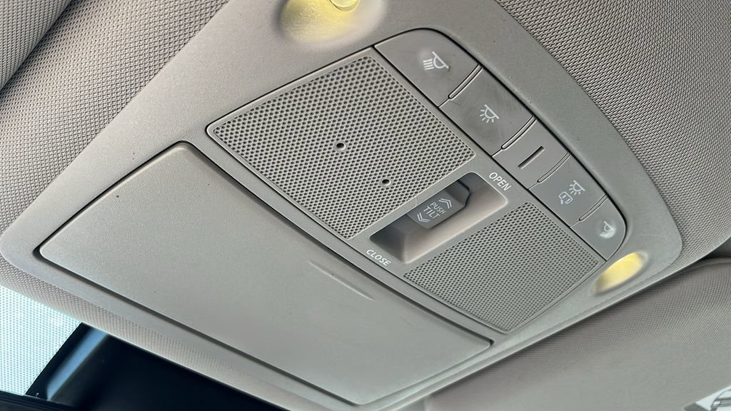 Used 2020 Nissan Rogue SV image 21