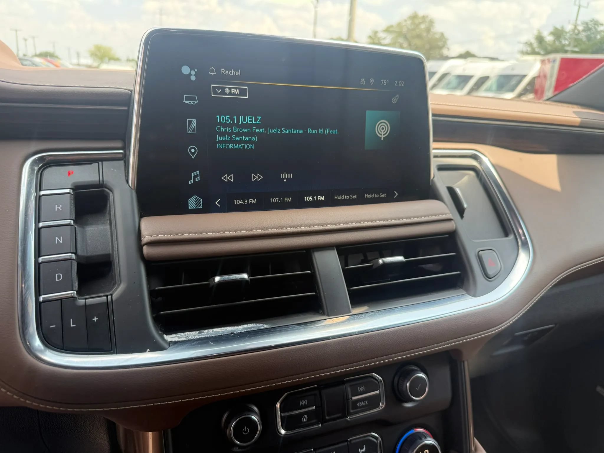 Used 2024 Chevrolet Tahoe High Country AWD/4WD image 31