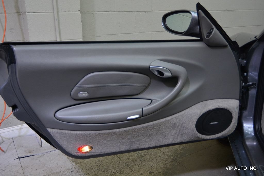 Used 2002 Porsche 911 Cabriolet image 13