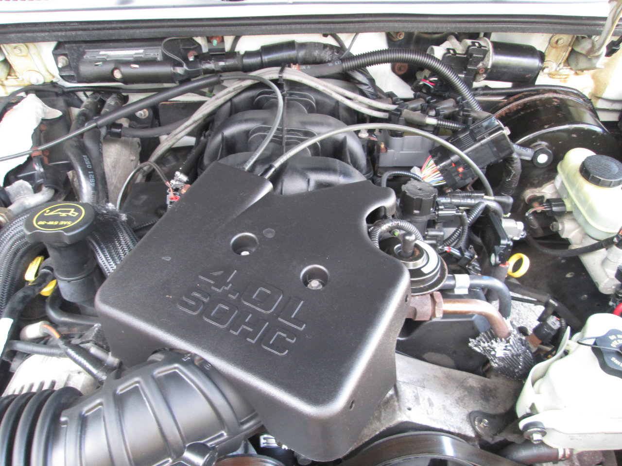 Used 2003 Ford Explorer Sport Trac XLT image 39