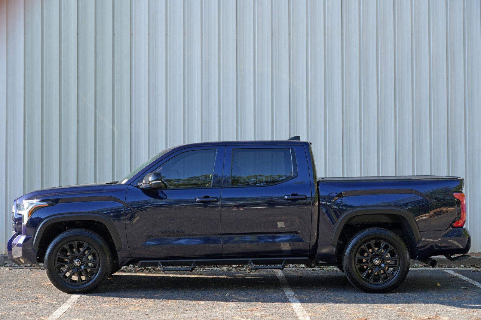 Used 2025 Toyota Tundra Limited AWD/4WD image 53