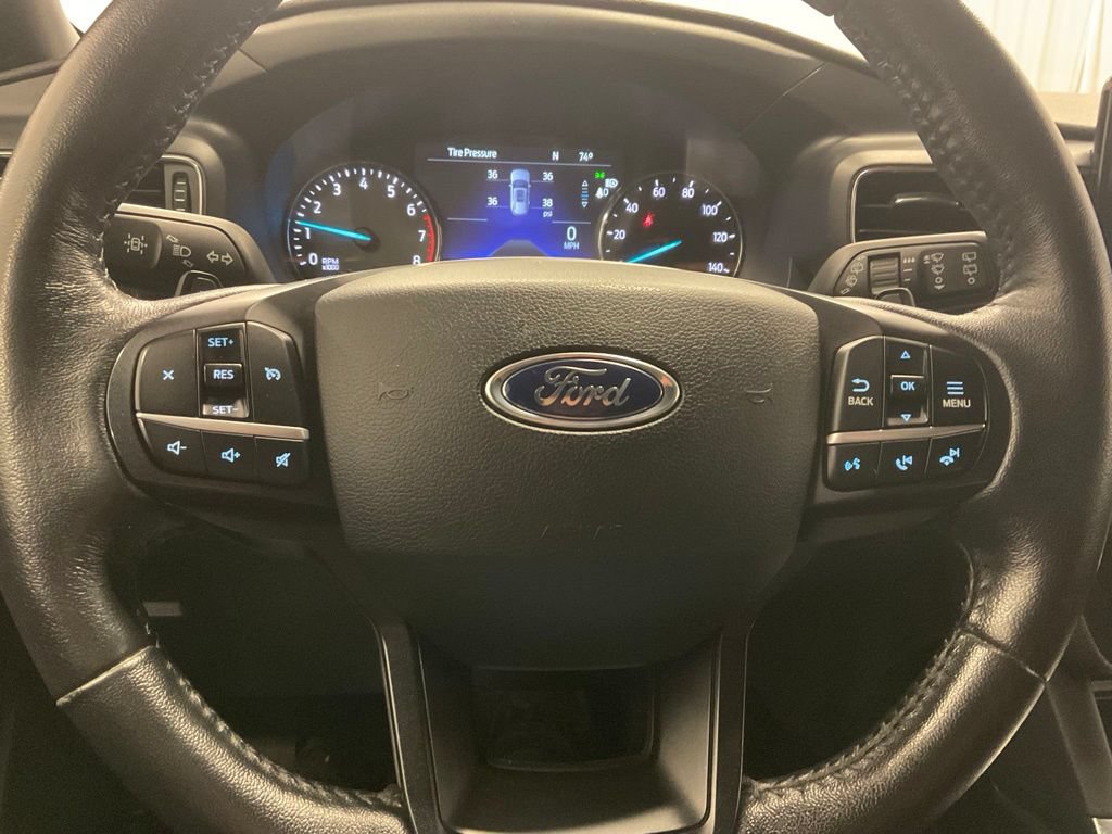 Used 2020 Ford Explorer XLT w/ Equipment Group 202A AWD/4WD image 21