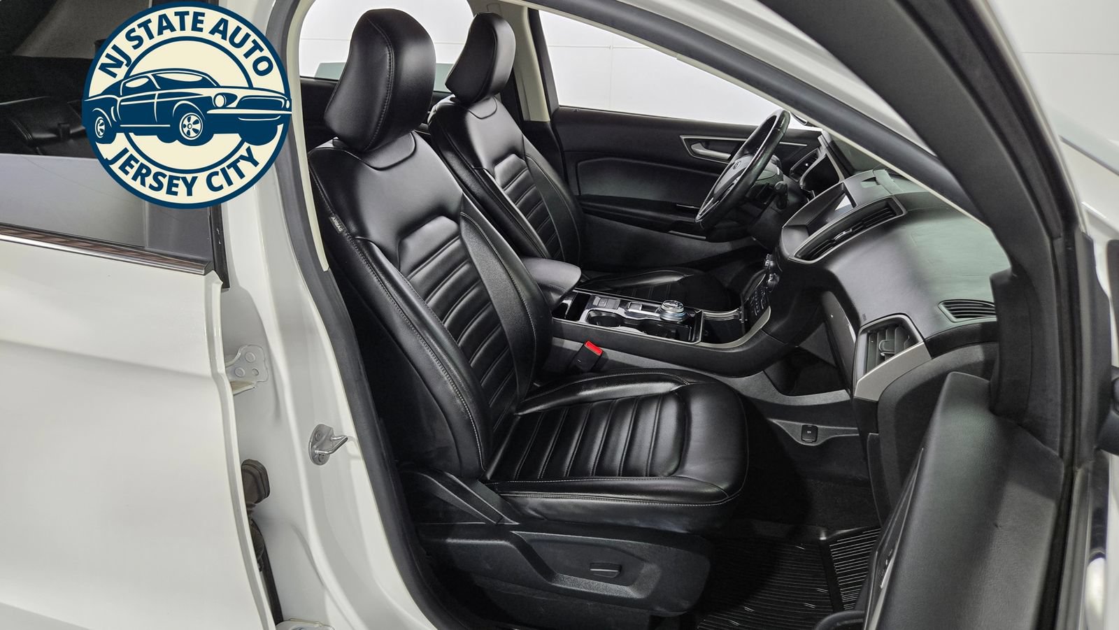 Used 2020 Ford Edge SEL w/ Convenience Package AWD/4WD image 4