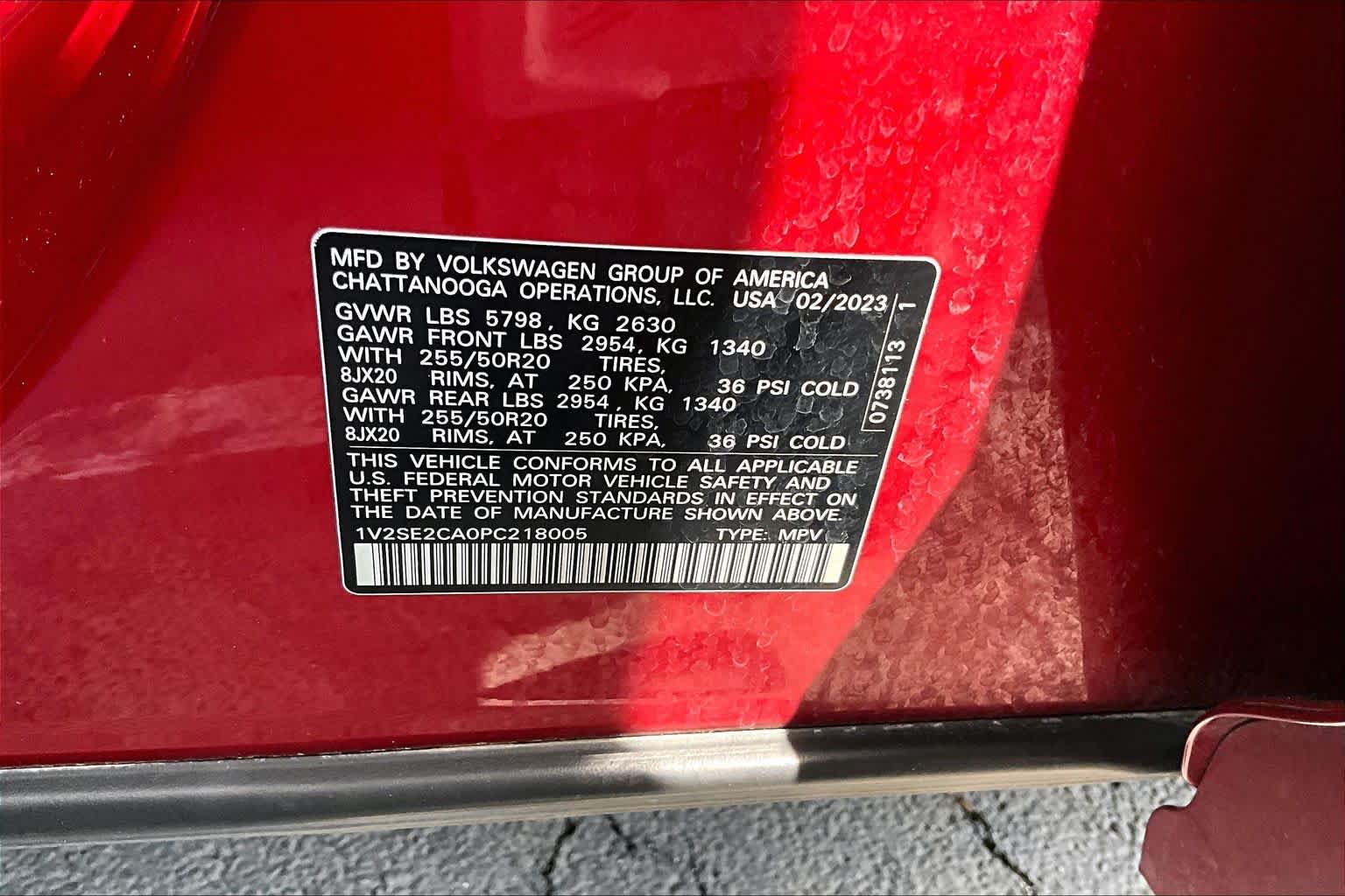 Certified 2023 Volkswagen Atlas Cross Sport SEL R-Line AWD/4WD image 34