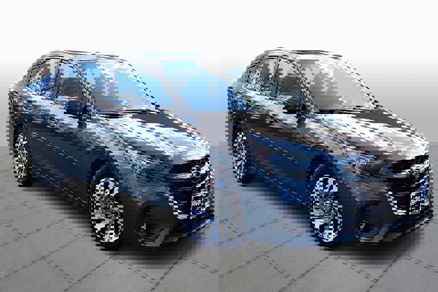 Used 2024 Subaru Legacy Limited image 3