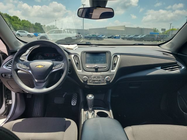 Used 2017 Chevrolet Malibu LS FWD image 20