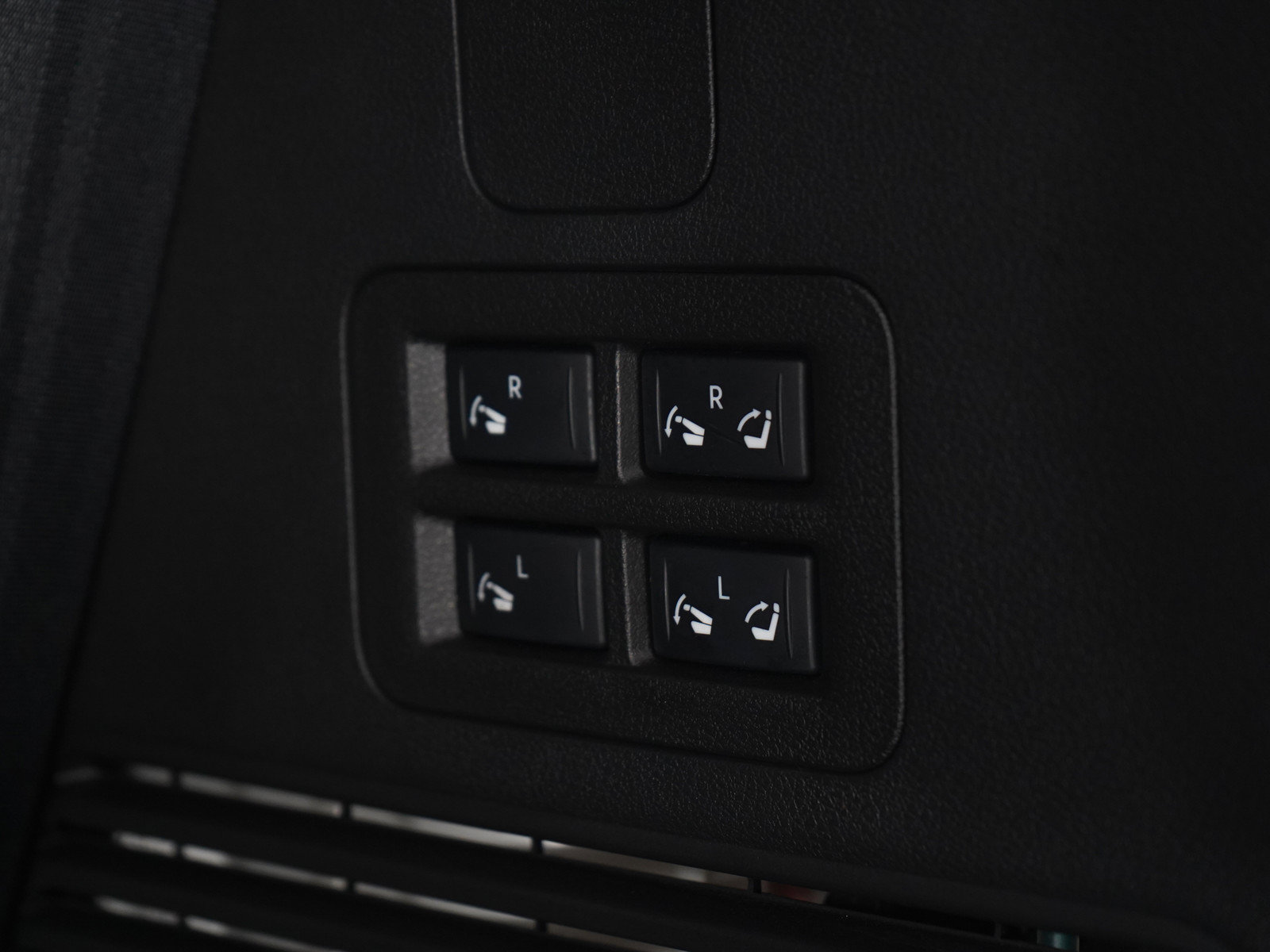 Certified 2025 Nissan Armada SL AWD/4WD image 20