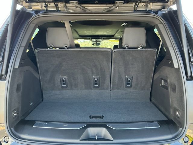 Used 2025 Cadillac Escalade Sport w/ LPO, ONYX Package AWD/4WD image 26