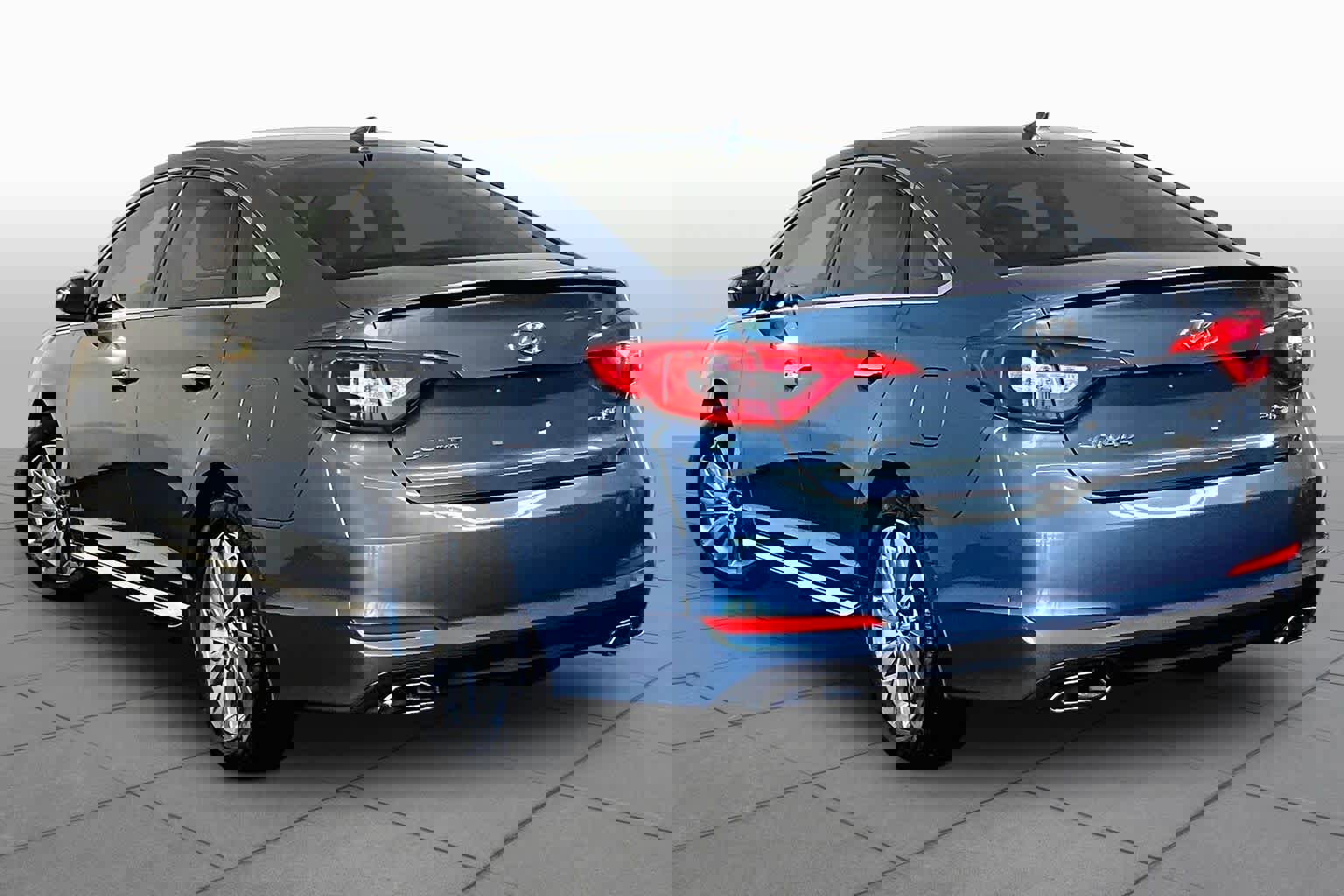 Used 2017 Hyundai Sonata Sport w/ Value Edition Package 02 FWD image 12