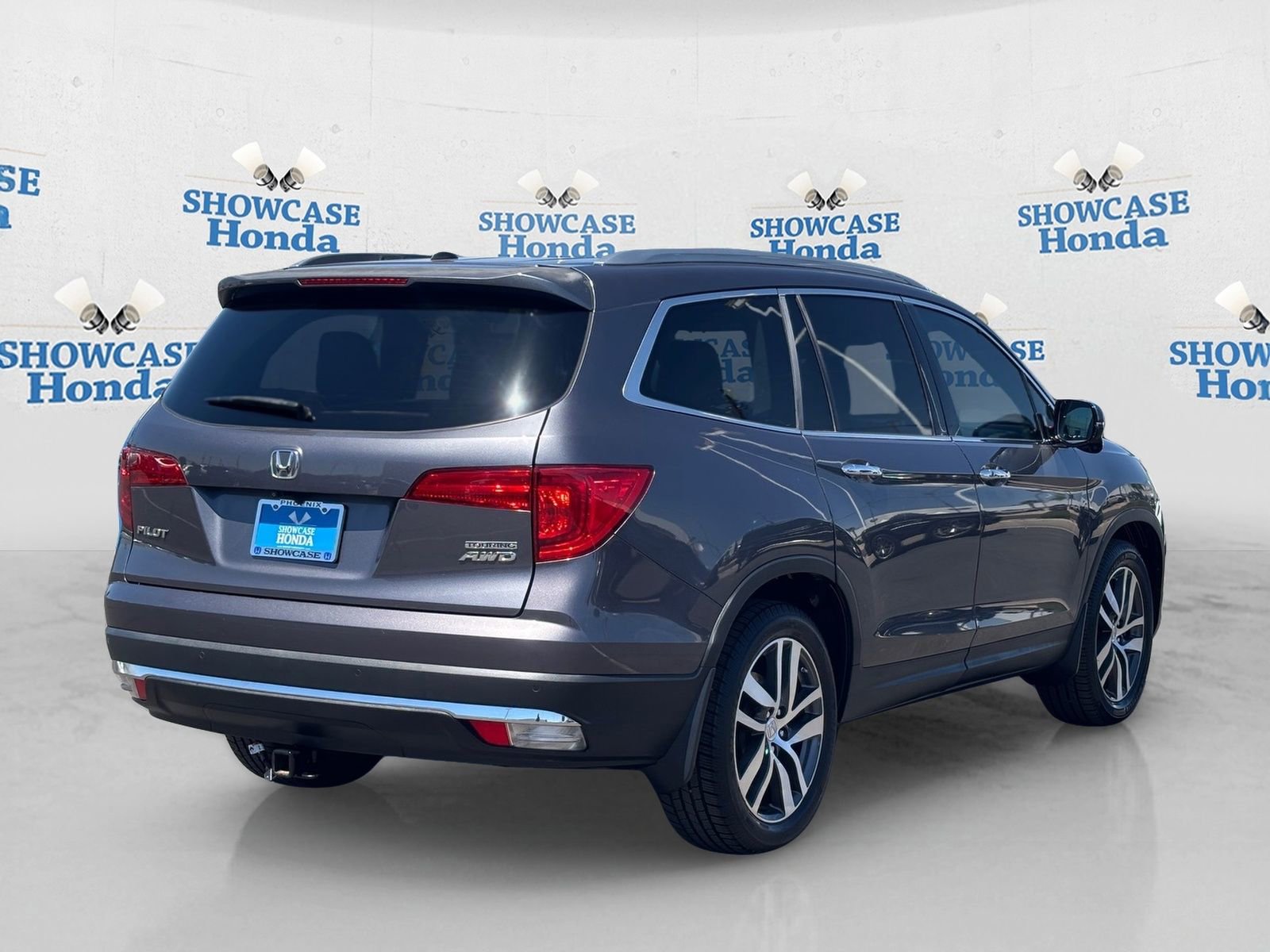 Used 2018 Honda Pilot Touring image 8