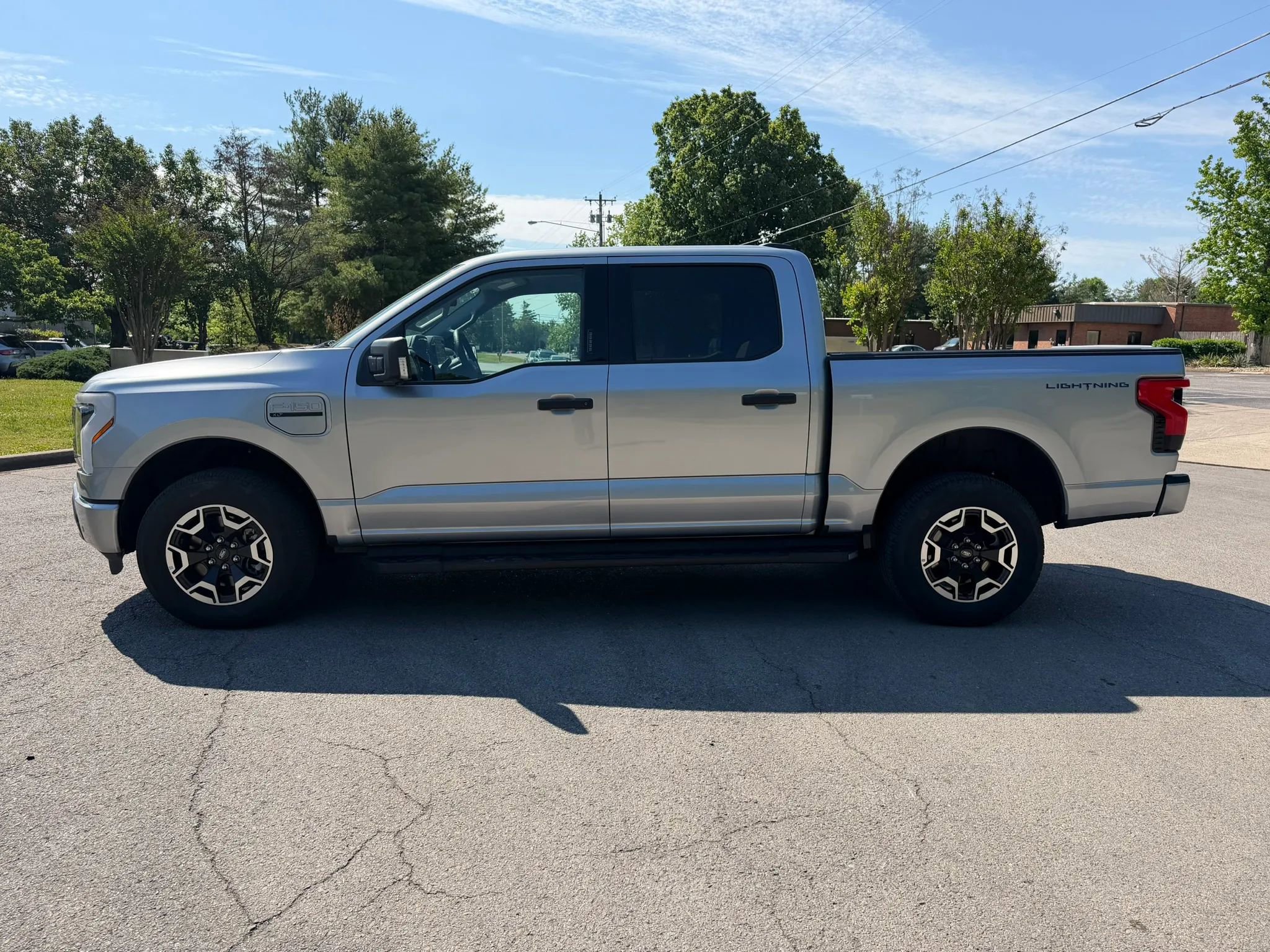 Used 2023 Ford F150 Lightning XLT AWD/4WD image 7