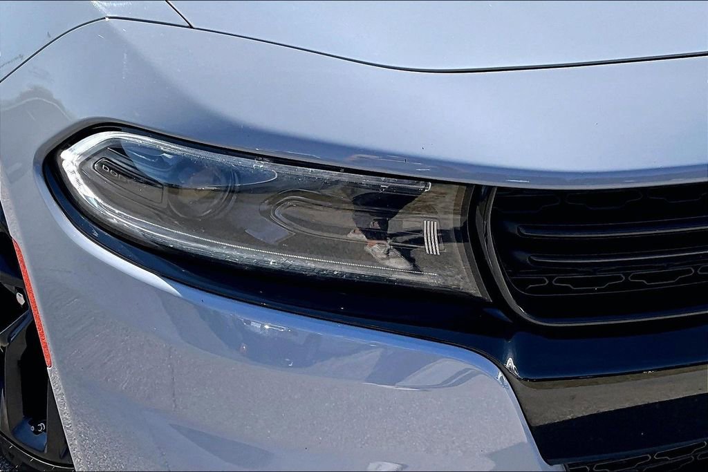 Used 2022 Dodge Charger SXT w/ Blacktop Package image 27