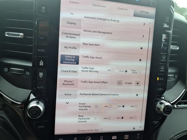 New 2026 RAM 2500 Limited AWD/4WD image 12
