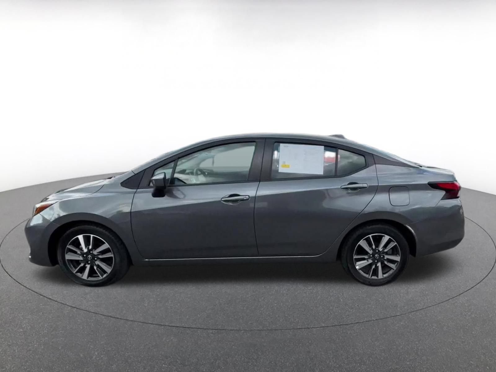 Used 2025 Nissan Versa SV FWD image 9