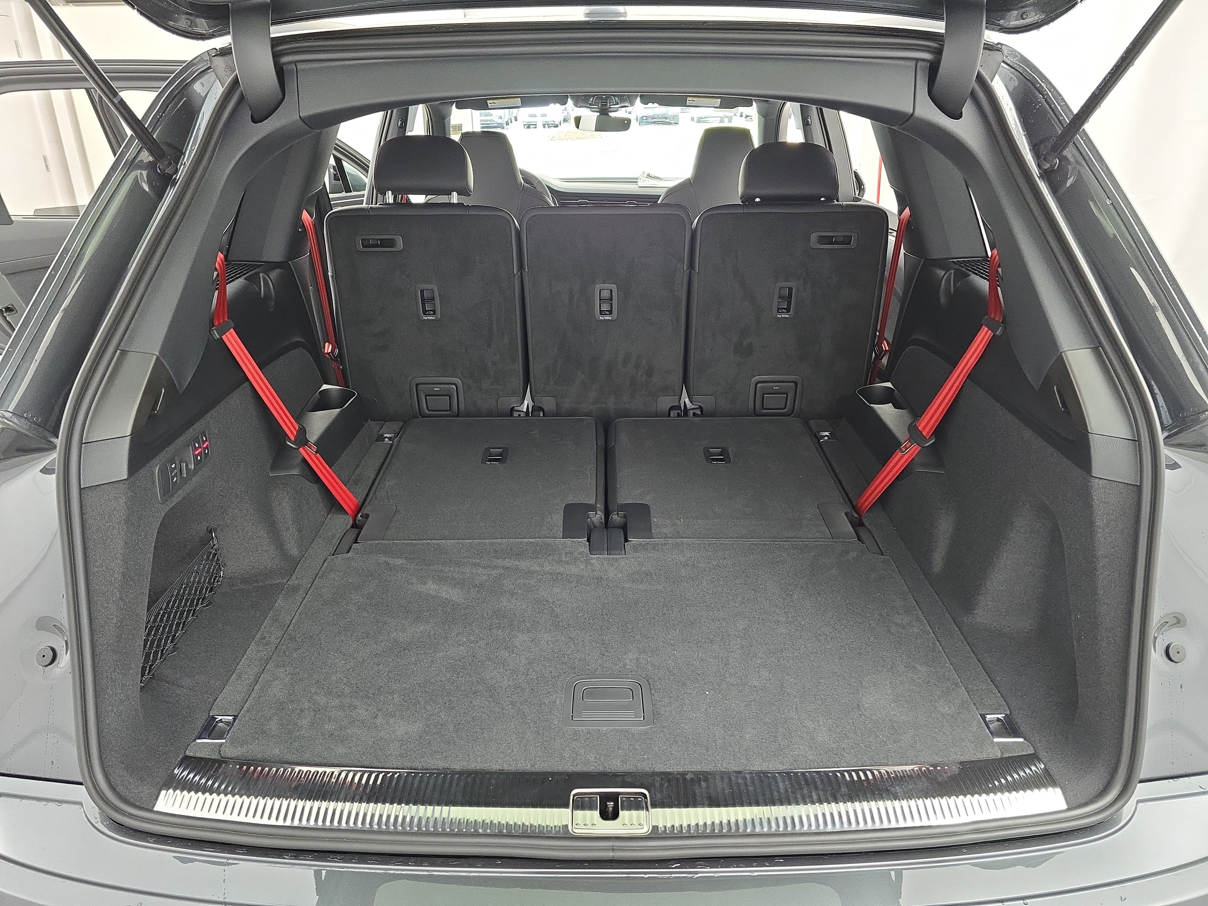 New 2026 Audi Q7 3.0T Prestige image 14