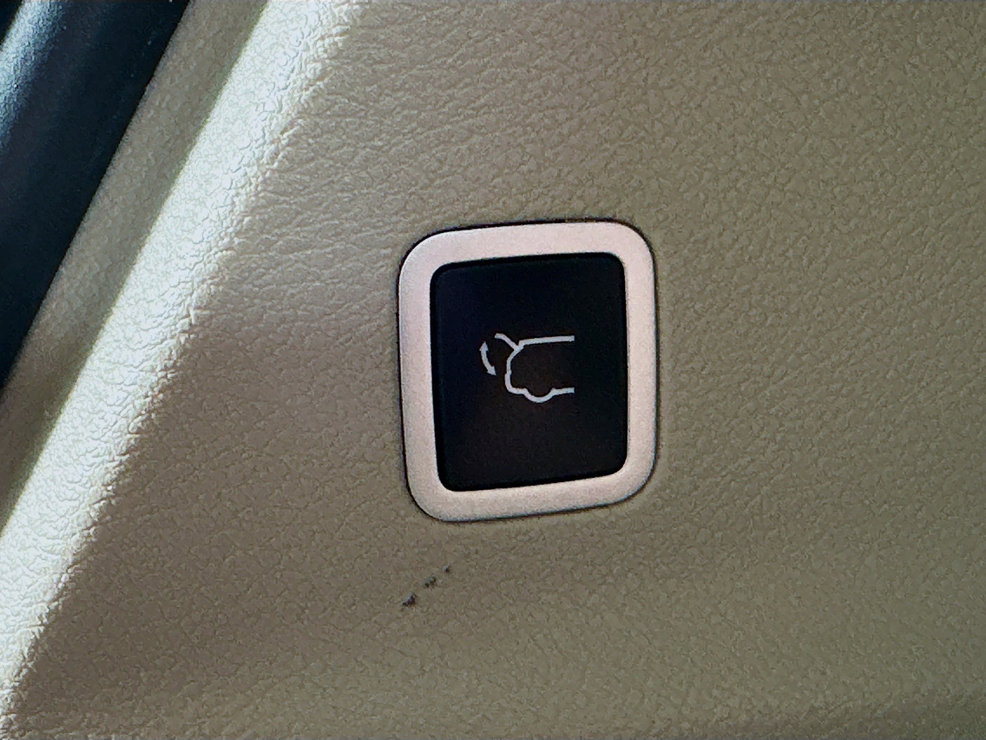 Used 2023 Chrysler Pacifica Touring-L image 29