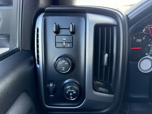 Used 2015 GMC Sierra 2500 SLE w/ SLE Preferred Package image 12