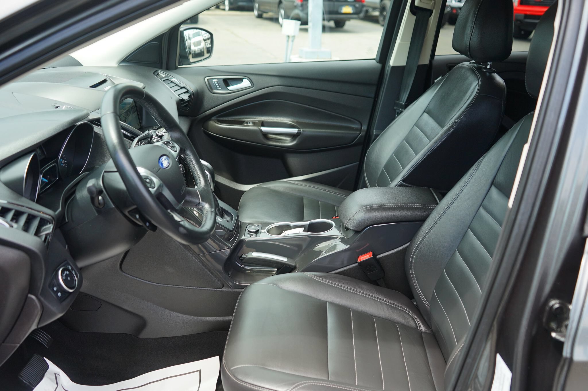 Used 2016 Ford Escape Titanium AWD/4WD image 12