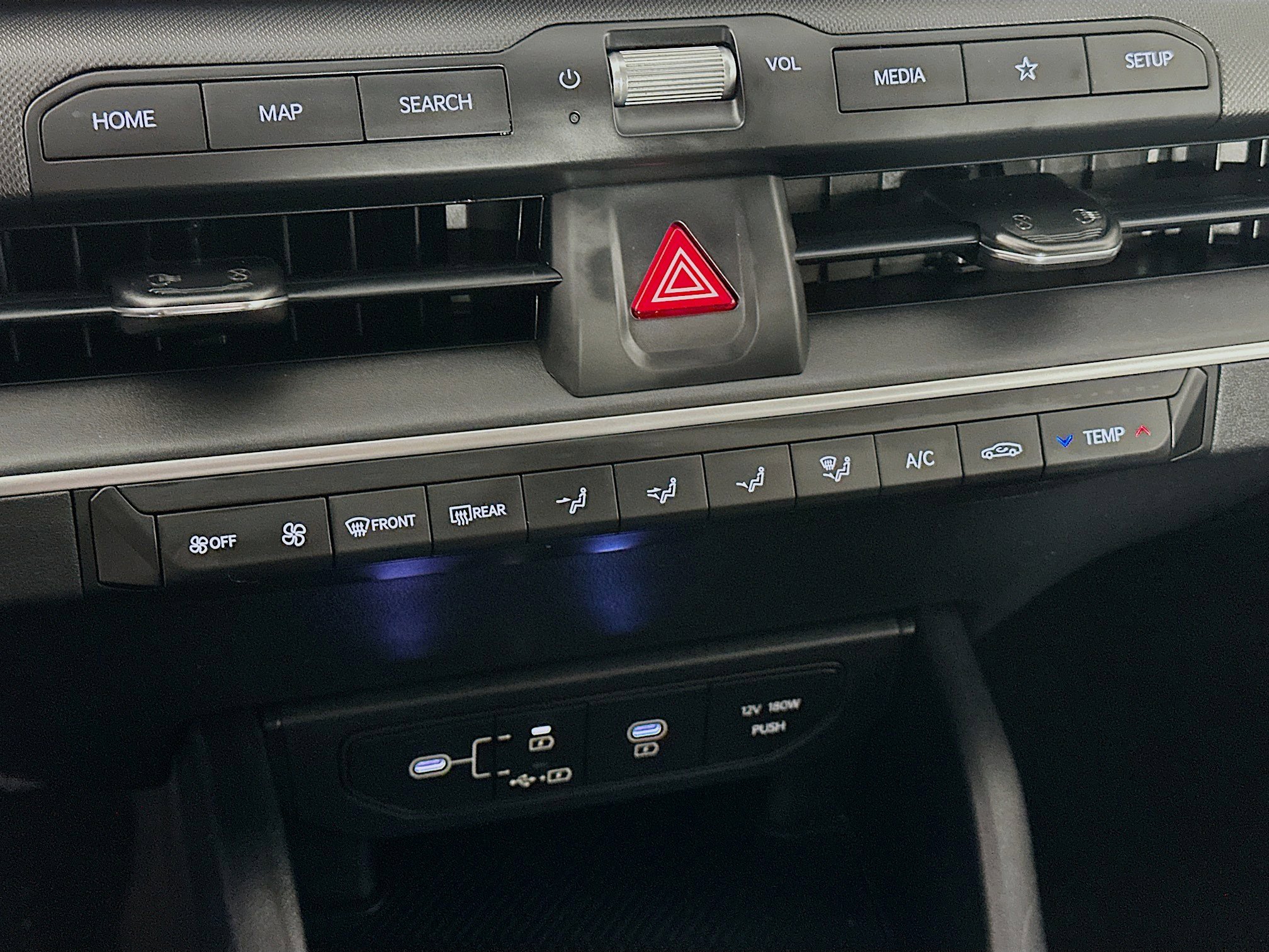 Used 2025 Kia K4 LXS image 23