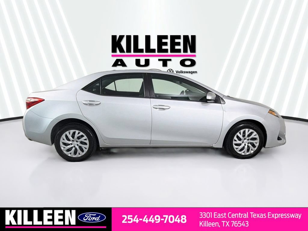 Used 2017 Toyota Corolla LE w/ Carpet Mat Package (TMS) FWD image 10