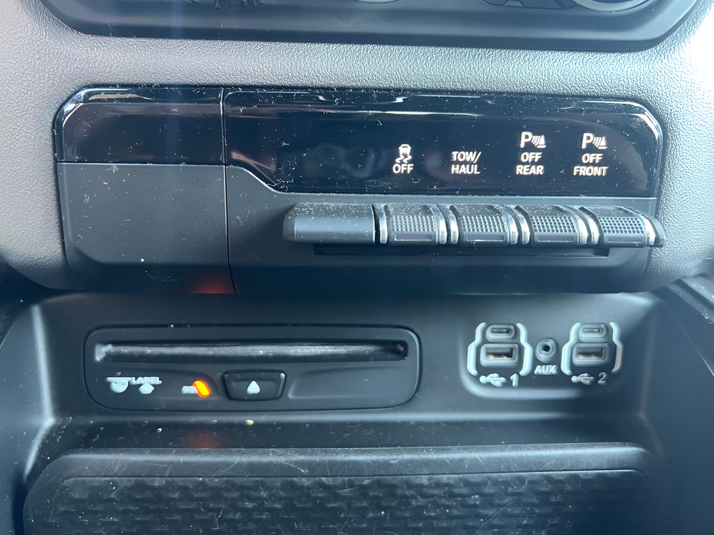 Used 2019 RAM 1500 Big Horn AWD/4WD image 29