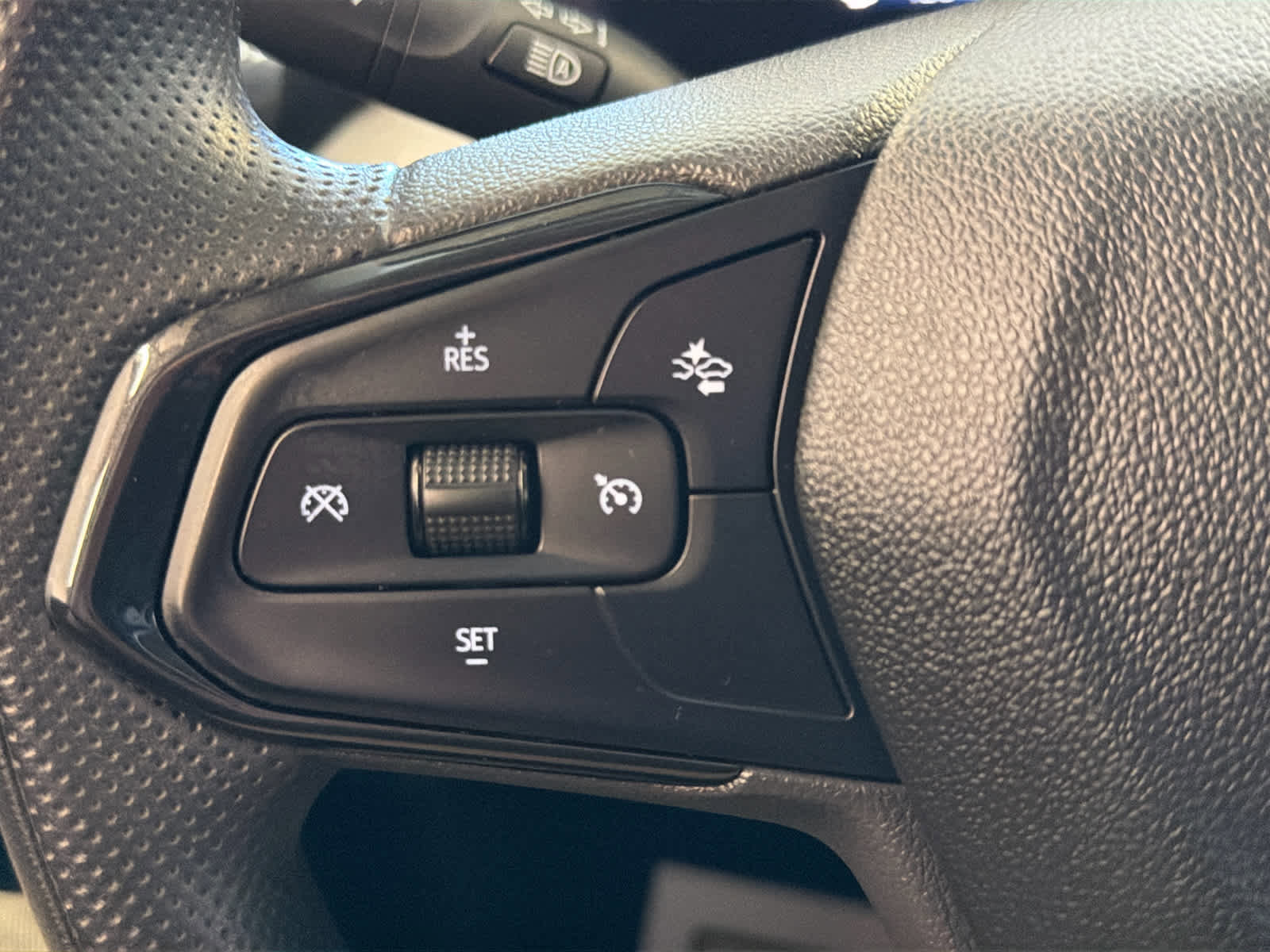 Used 2024 Chevrolet Trax LT image 36