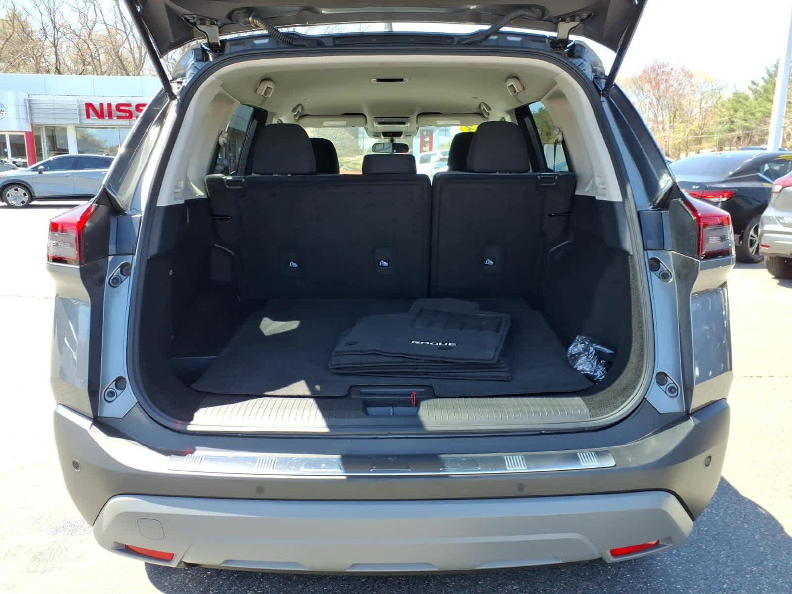 Certified 2023 Nissan Rogue SV AWD/4WD image 16
