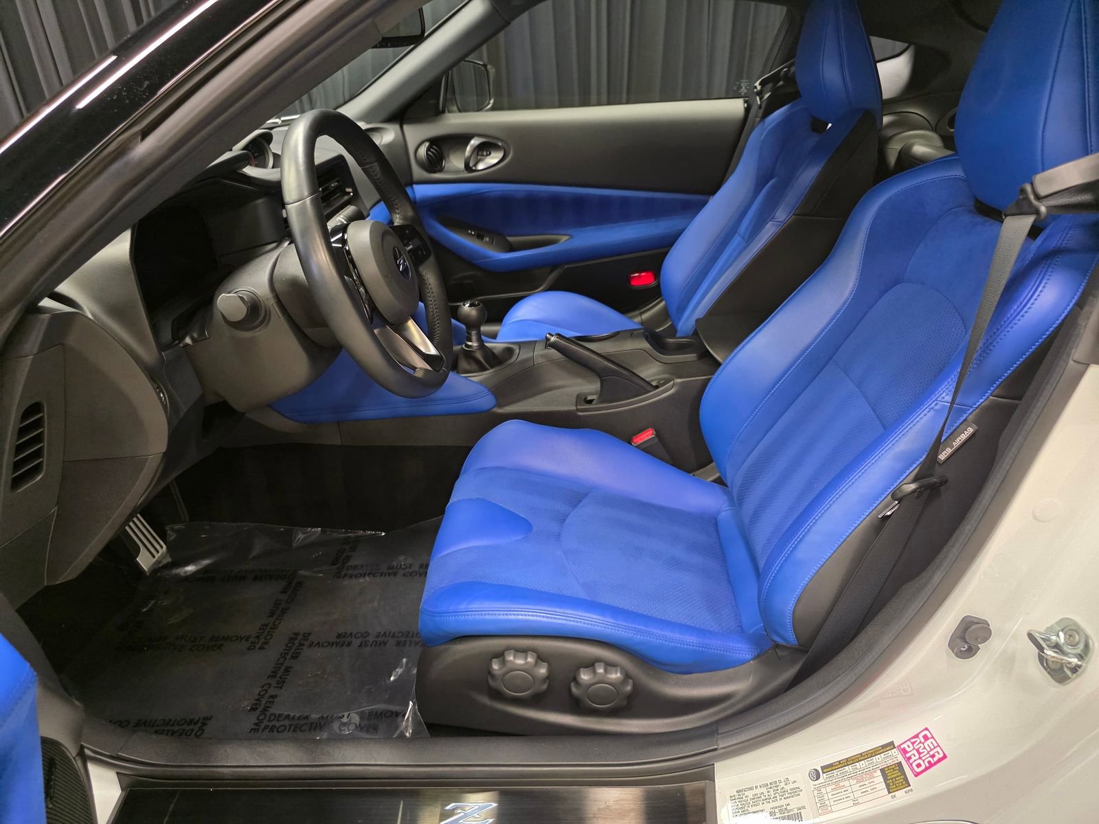 Used 2024 Nissan Z Performance w/ Floor Mat Package RWD image 16