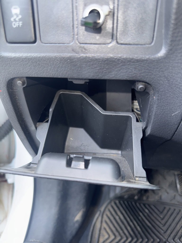 Used 2010 Pontiac Vibe w/ Preferred Package image 26