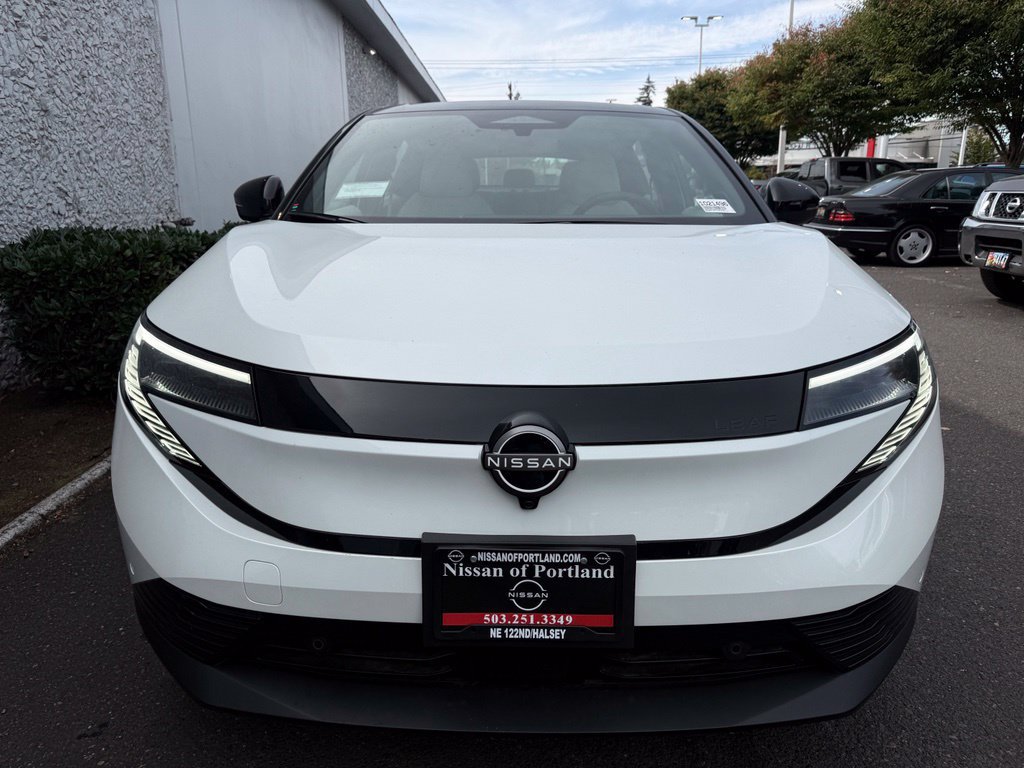 New 2026 Nissan Leaf SV Plus w/ Floor Mat Package (SV+) FWD image 3