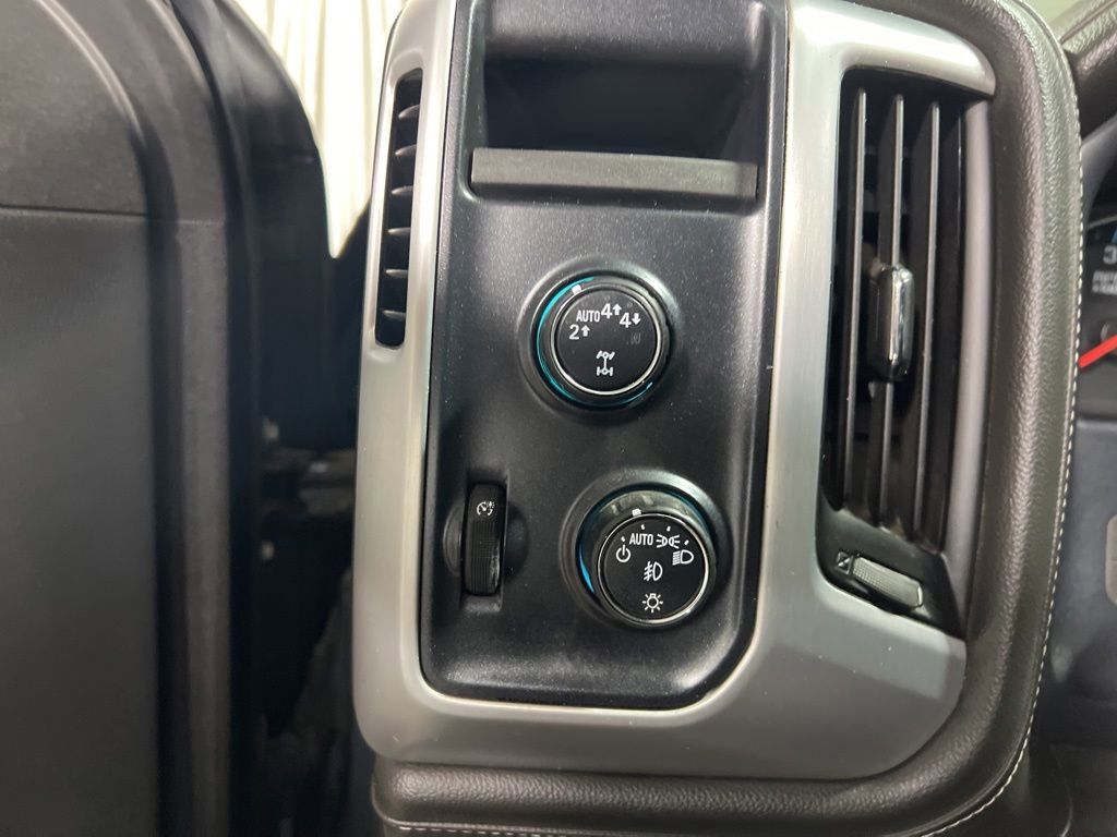 Used 2018 GMC Sierra 1500 SLE w/ Suspension Package, Off-Road AWD/4WD image 23