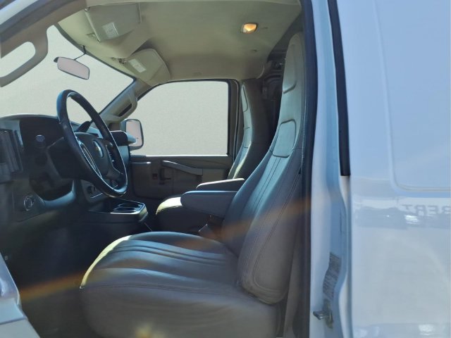 Used 2019 Chevrolet Express 2500 w/ Driver Convenience Package RWD image 16