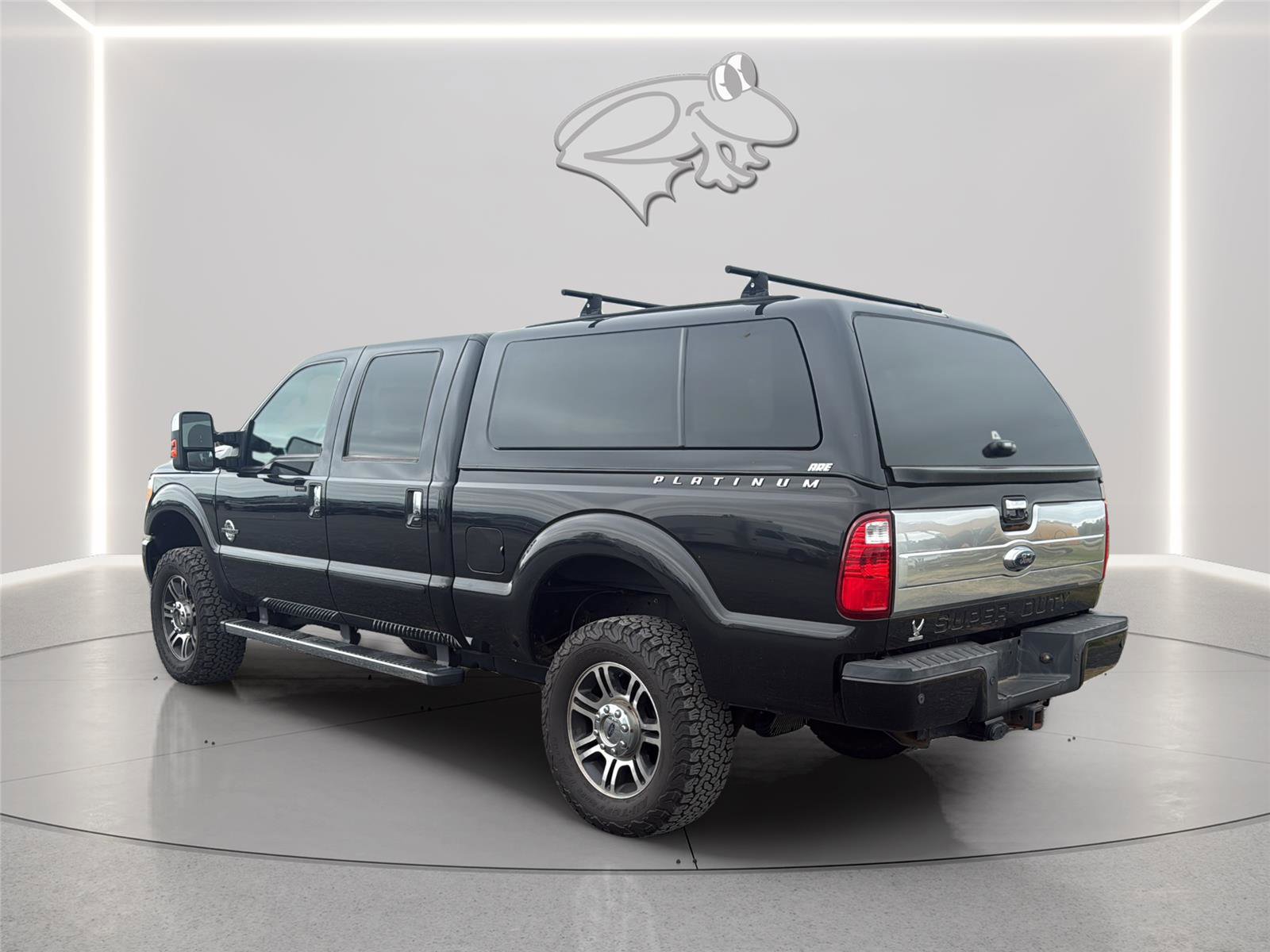 Used 2015 Ford F250 Platinum w/ FX4 Off-Road Package AWD/4WD image 3