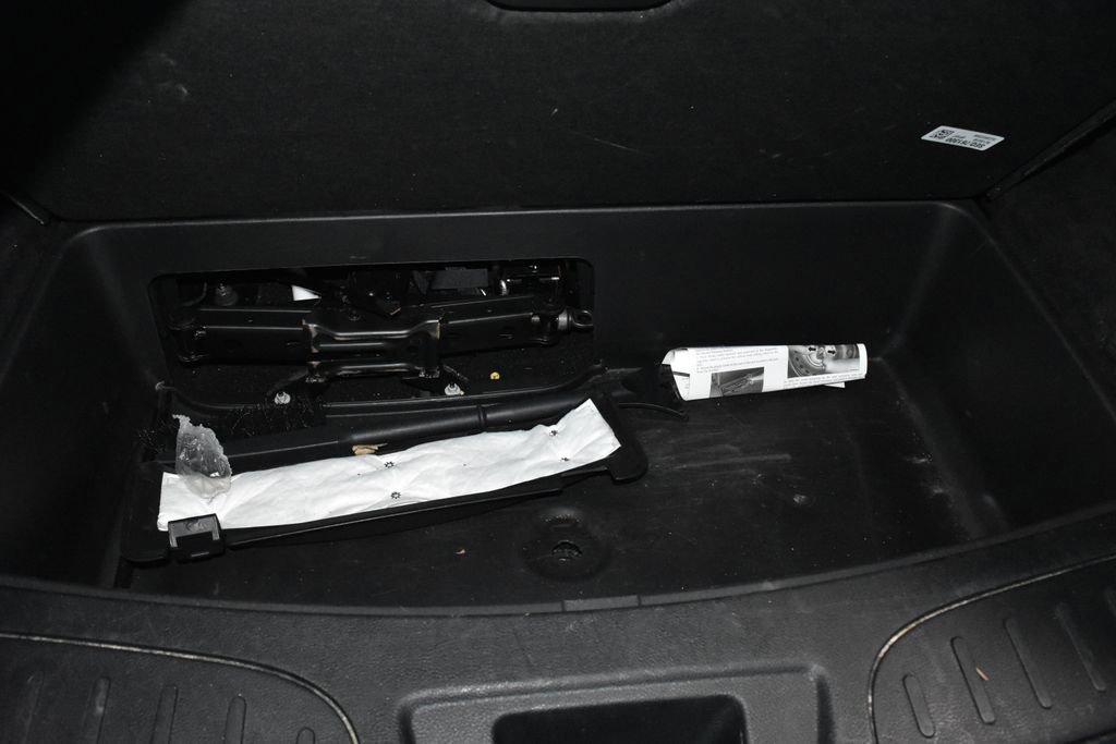 Used 2024 Dodge Durango GT image 32