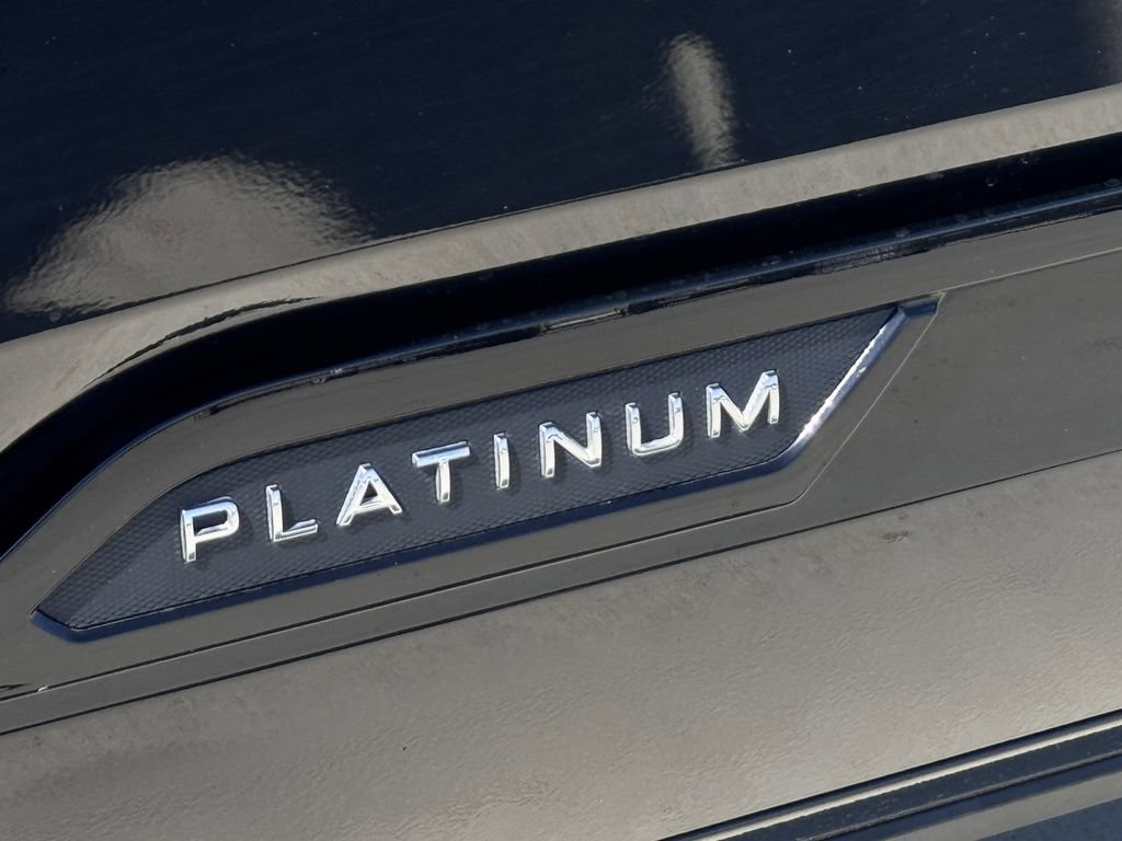 Used 2024 Toyota Tundra Platinum AWD/4WD image 10