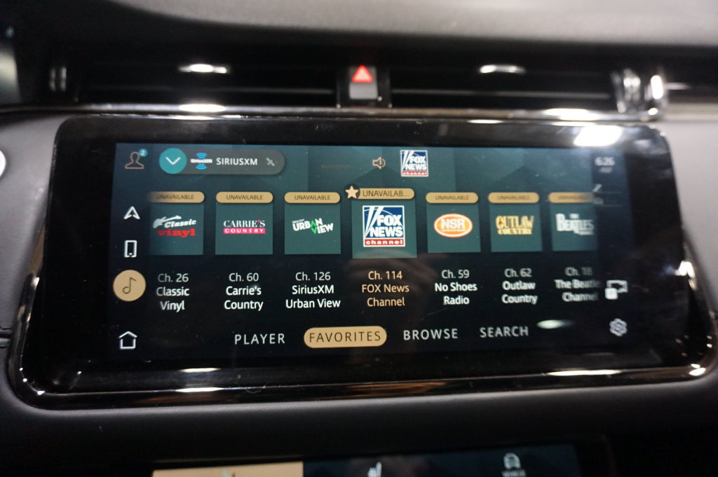 Used 2021 Land Rover Range Rover Evoque R-Dynamic HSE AWD/4WD image 12